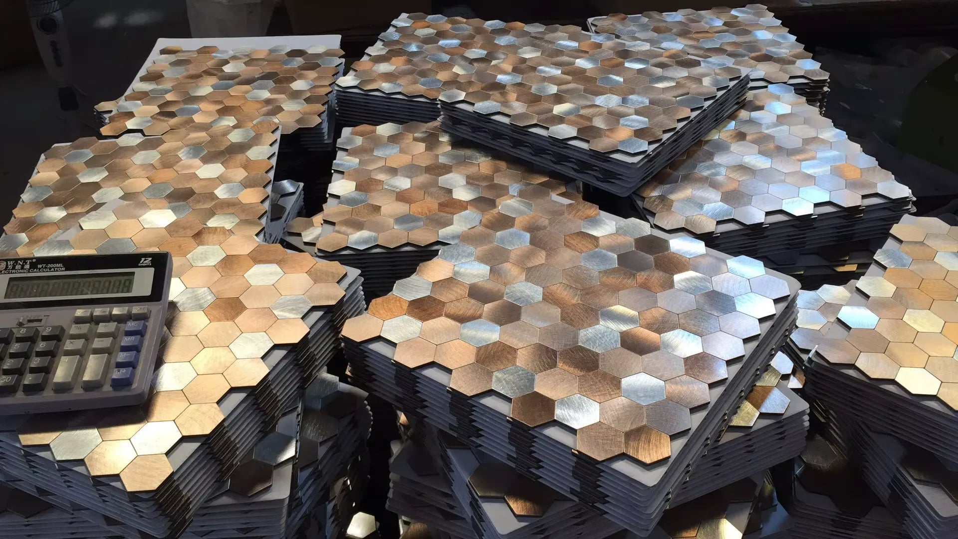 Modern Design Peel and Stick Backsplash