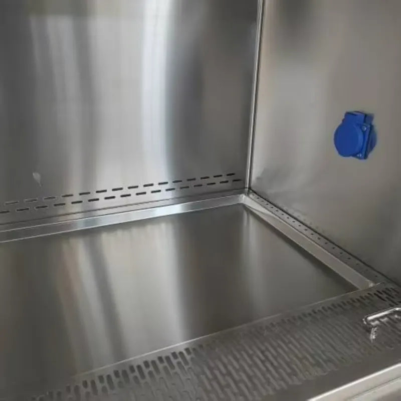 Vertical Laminar Flow Biosafety Cabinet with HEPA Filter Low Noise Energy Saving Metal for School Medical Pharmaceutical Labs