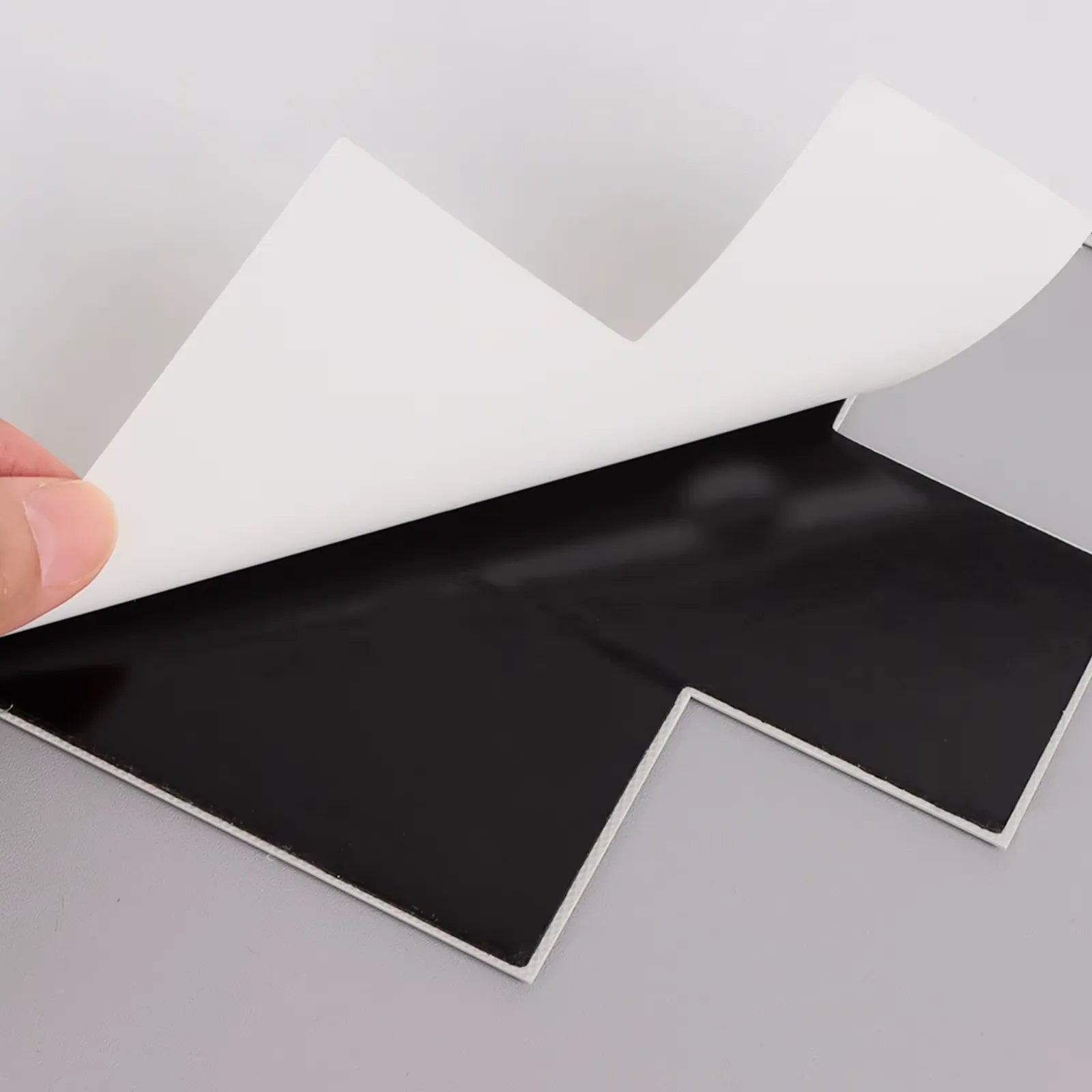 Modern Design Peel and Stick Backsplash