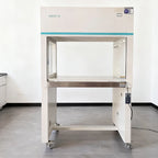 Class 100 Laminar Flow Hood