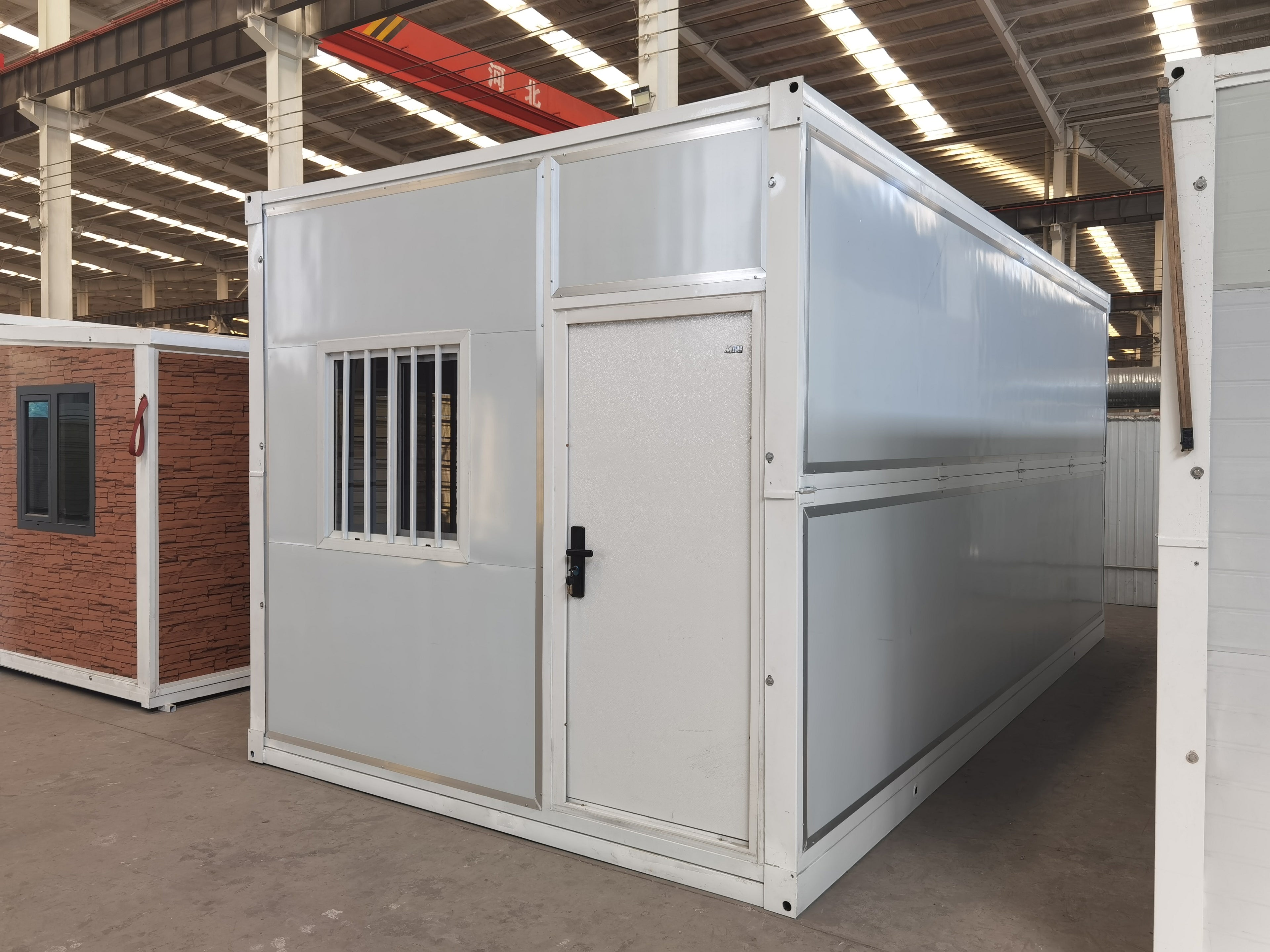 FOLDING CONTAINER HOUSE