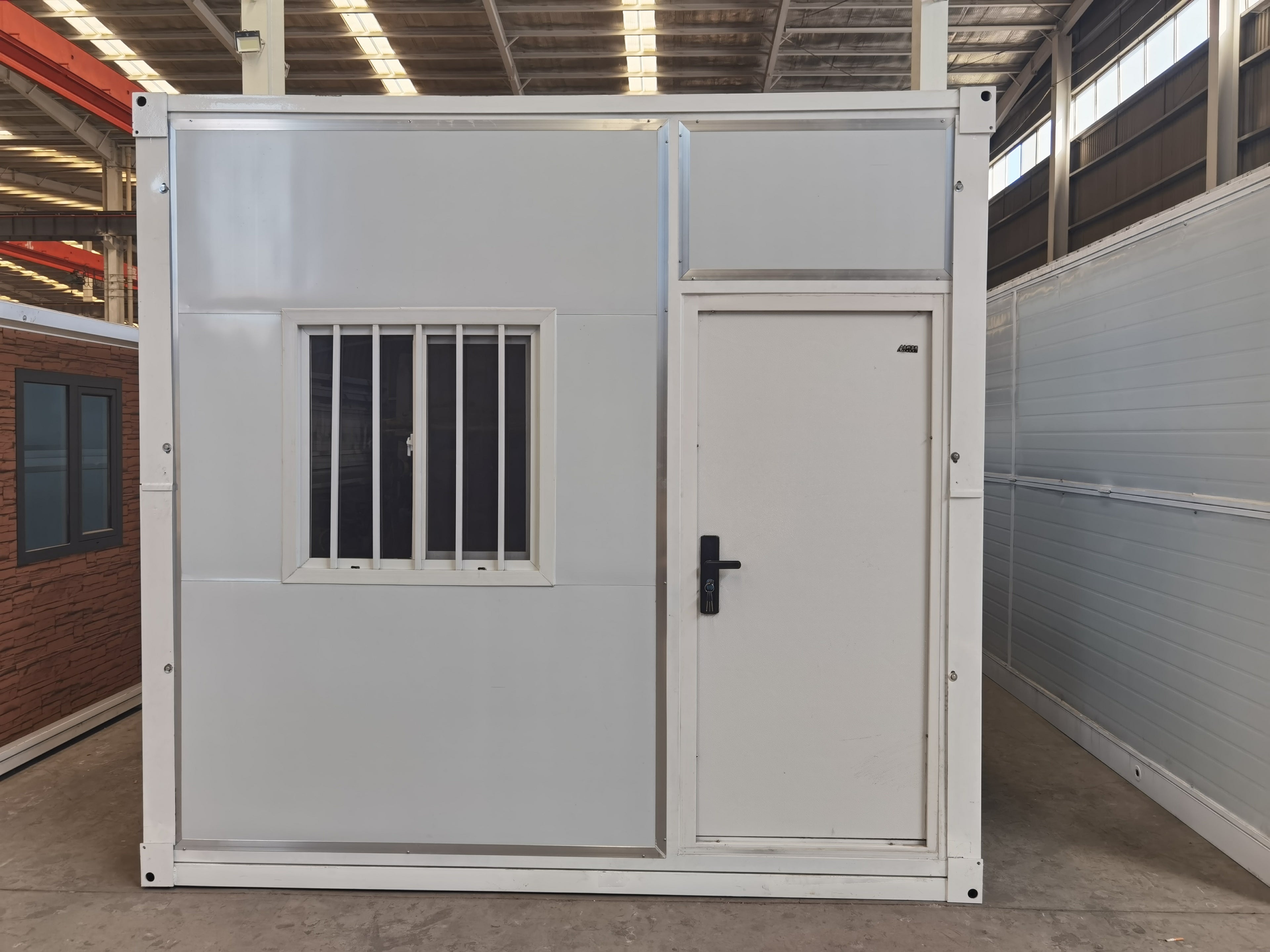 FOLDING CONTAINER HOUSE