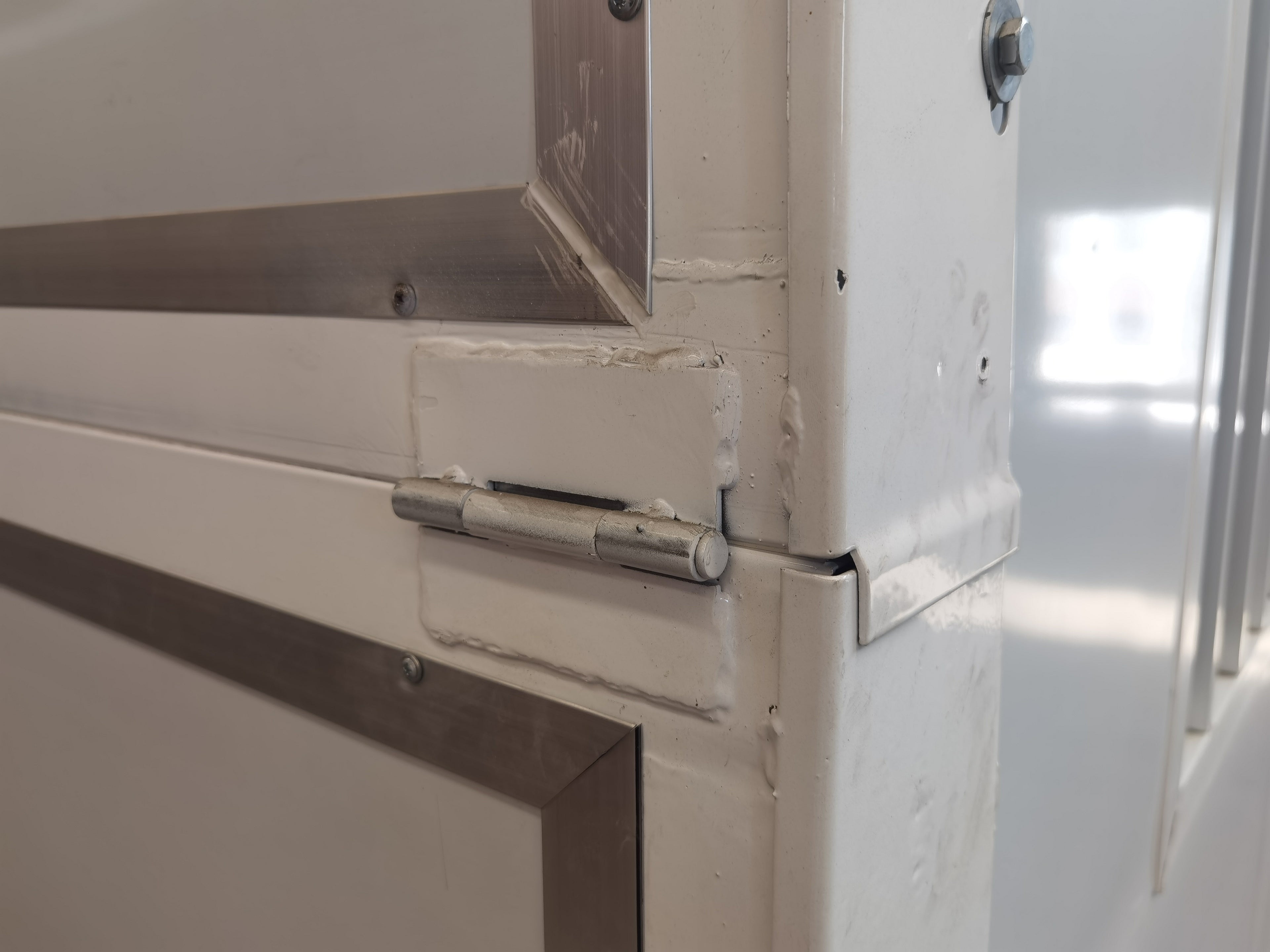 FOLDING CONTAINER HOUSE