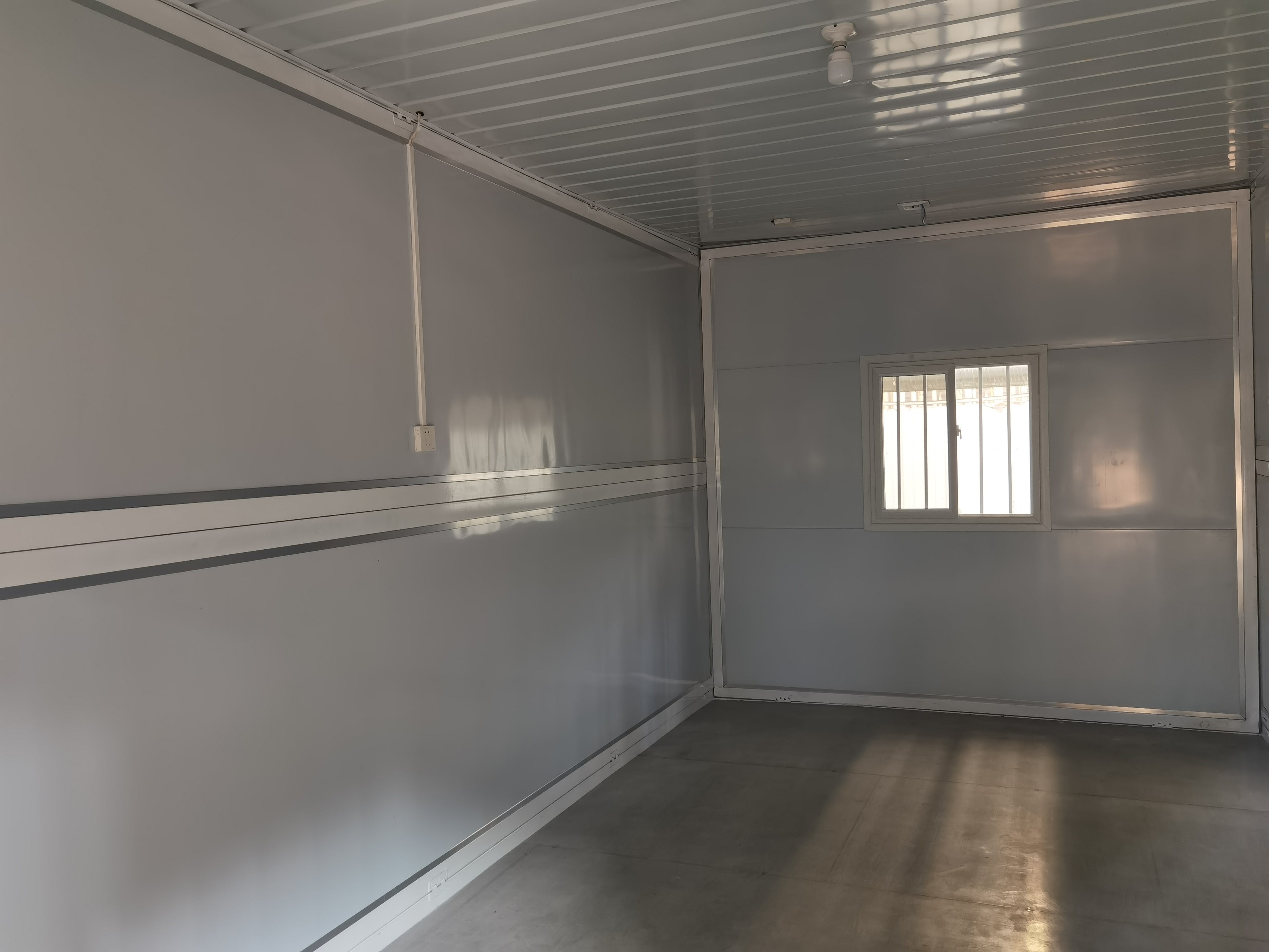 FOLDING CONTAINER HOUSE